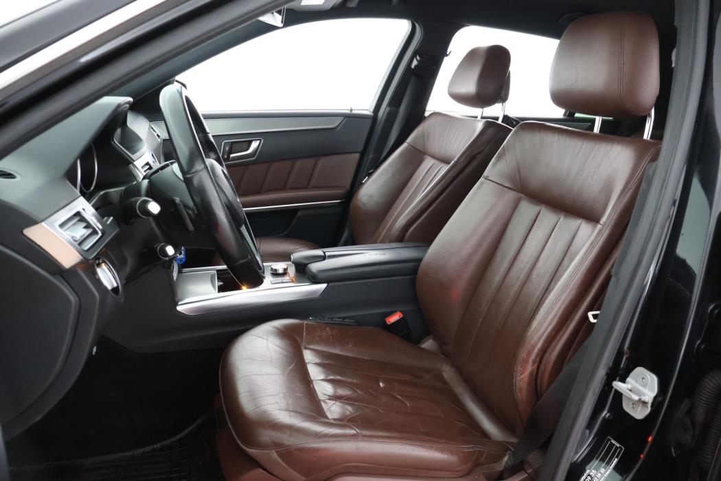 MERCEDES-BENZ E 2013