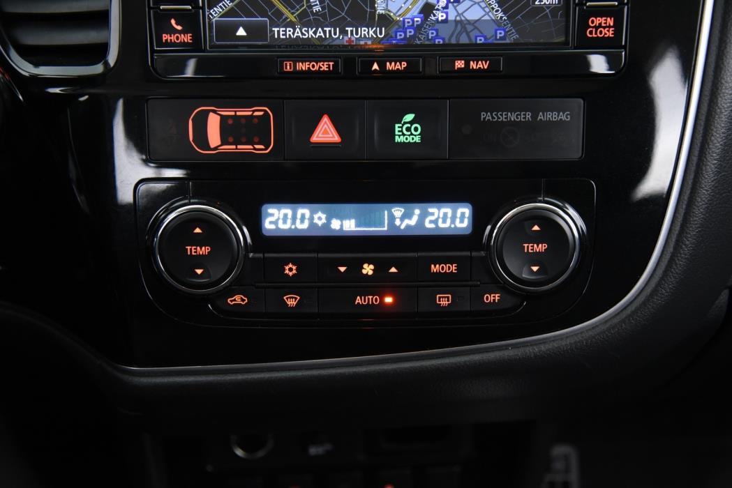 MITSUBISHI Outlander 2017