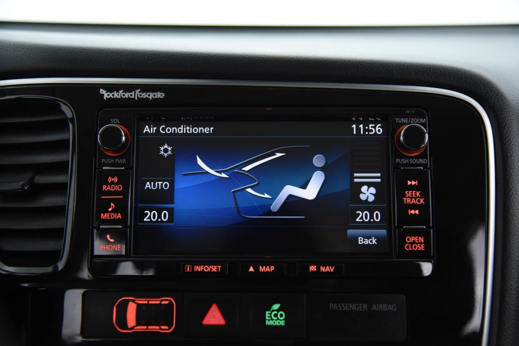 MITSUBISHI Outlander 2017