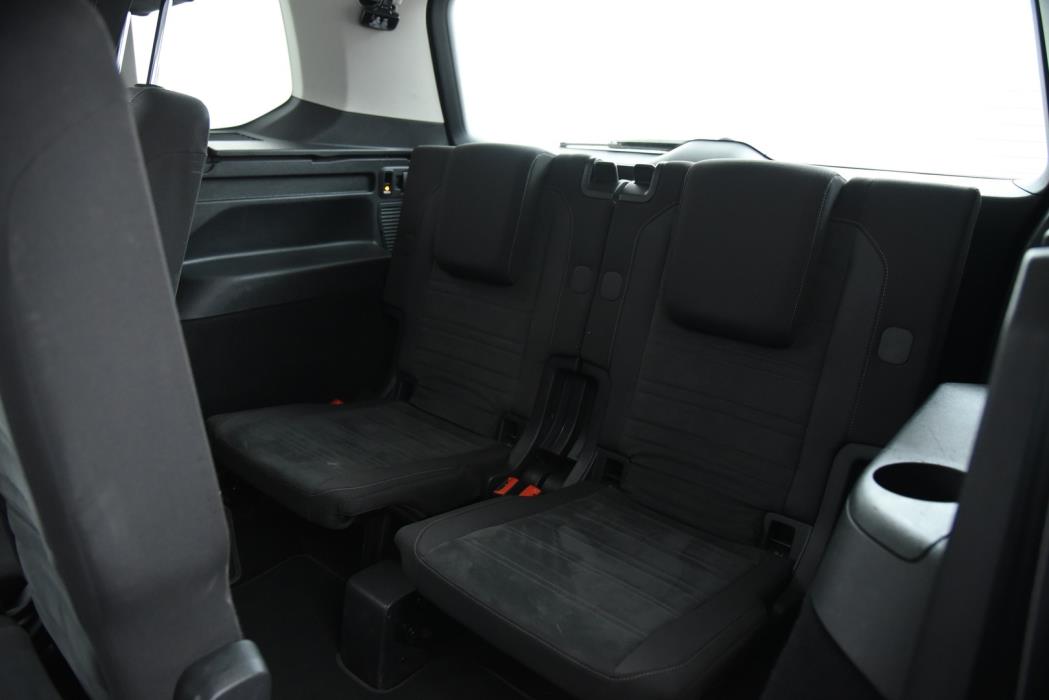 VOLKSWAGEN Touran 2019