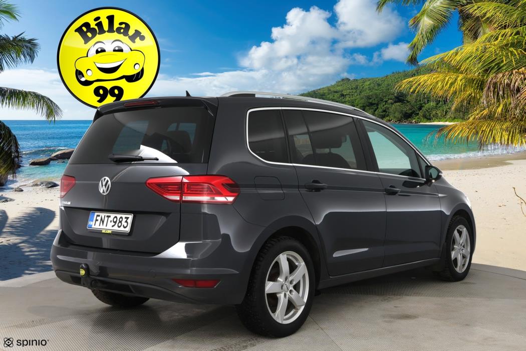 VOLKSWAGEN Touran 2019