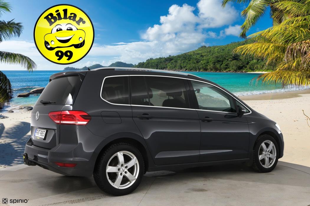 VOLKSWAGEN Touran 2019