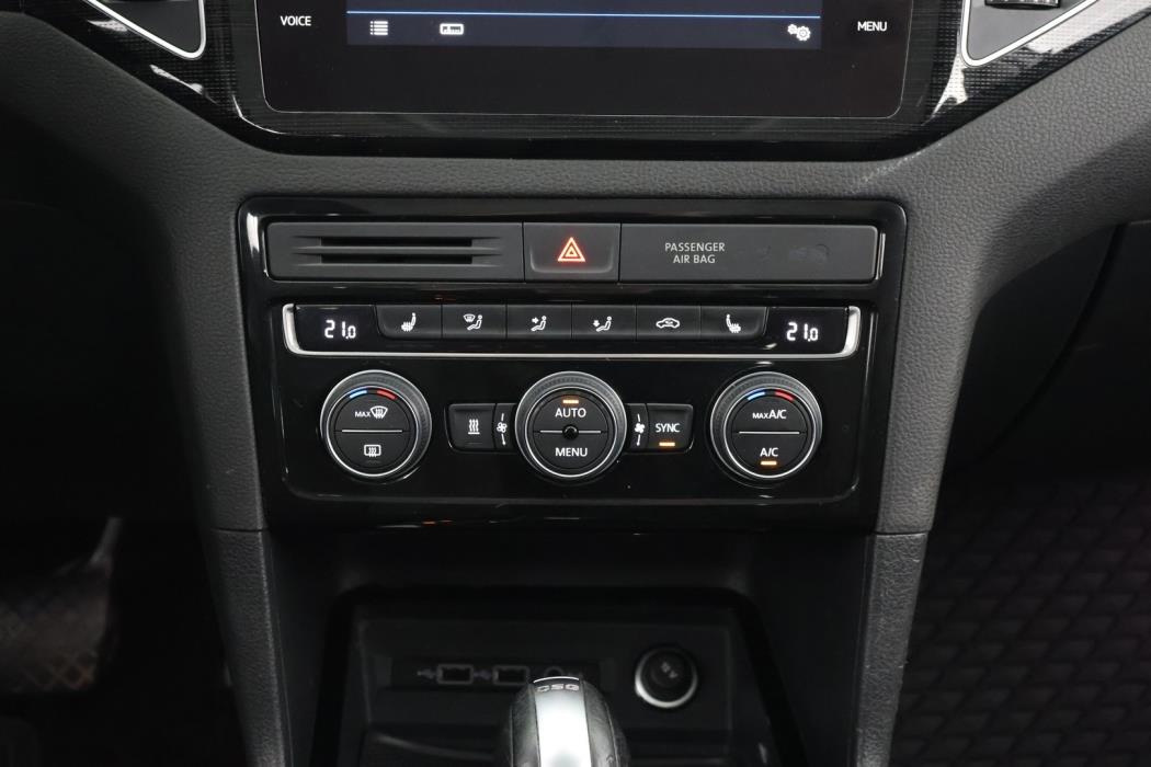 VOLKSWAGEN Golf Sportsvan 2019