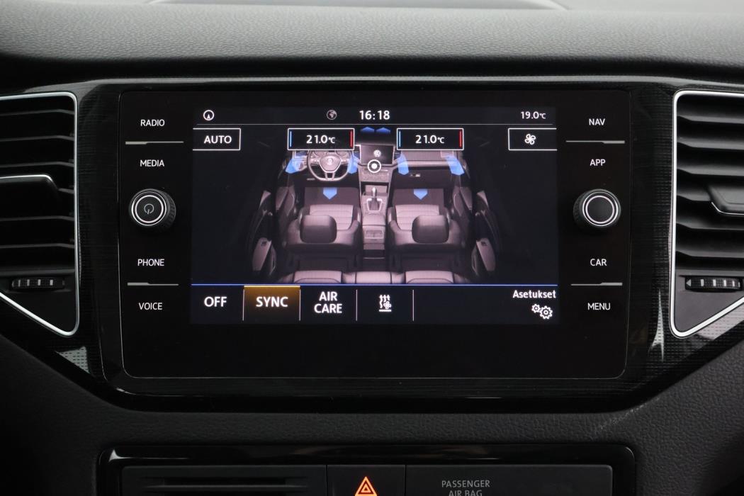 VOLKSWAGEN Golf Sportsvan 2019