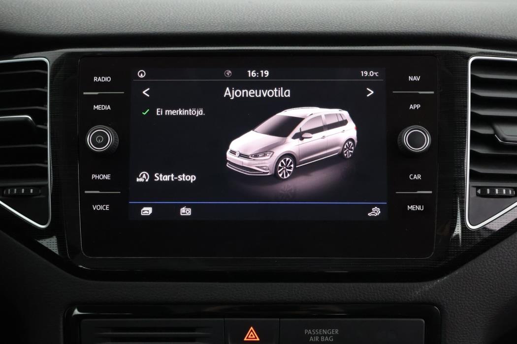 VOLKSWAGEN Golf Sportsvan 2019