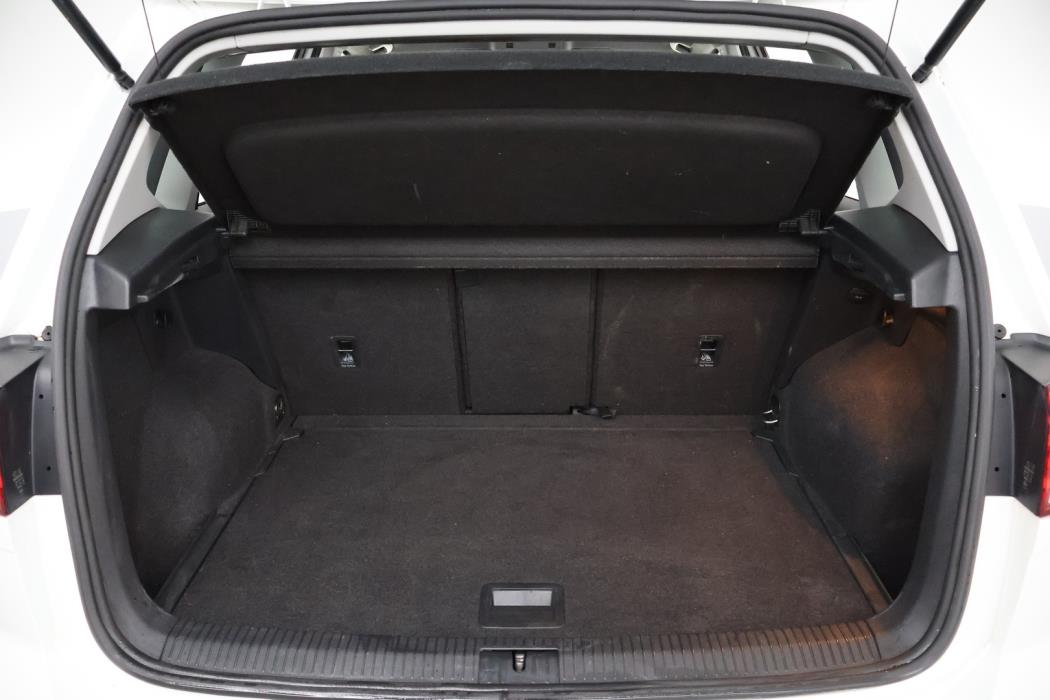 VOLKSWAGEN Golf Sportsvan 2019