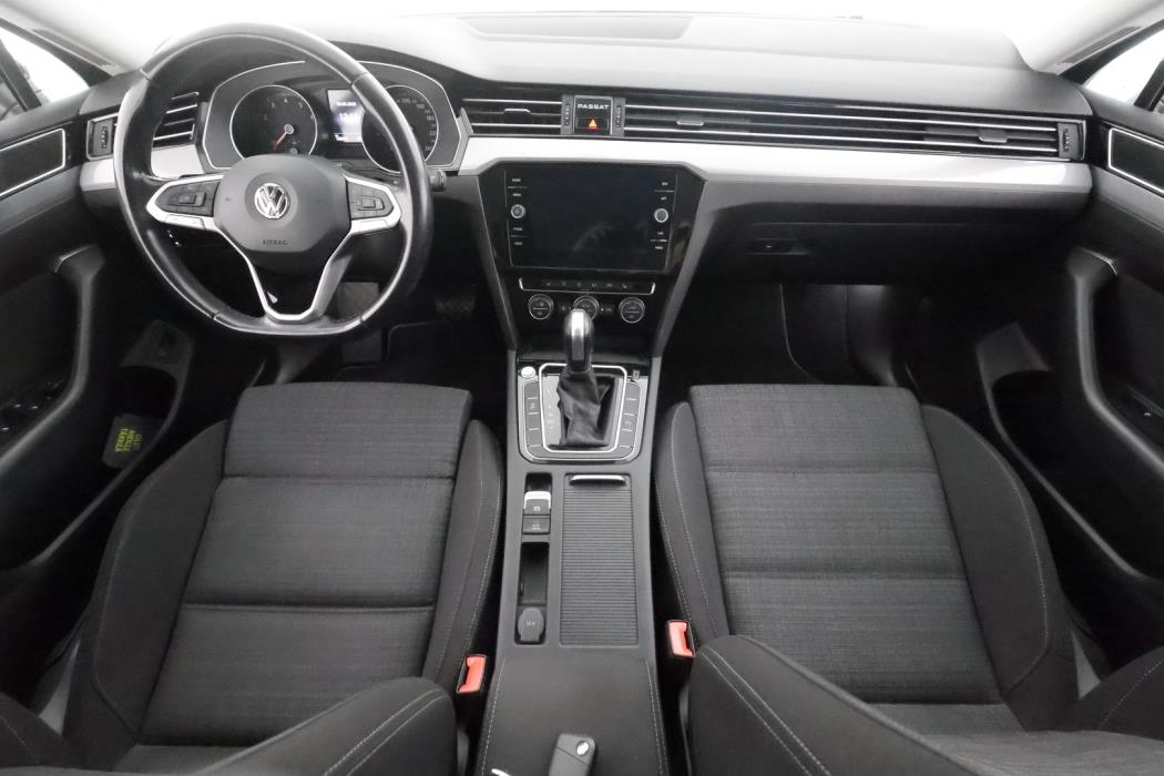 VOLKSWAGEN Passat 2020