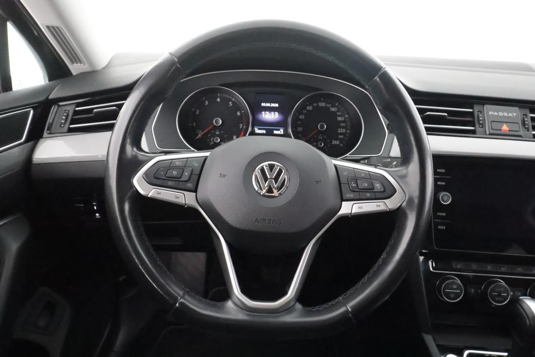 VOLKSWAGEN Passat 2020