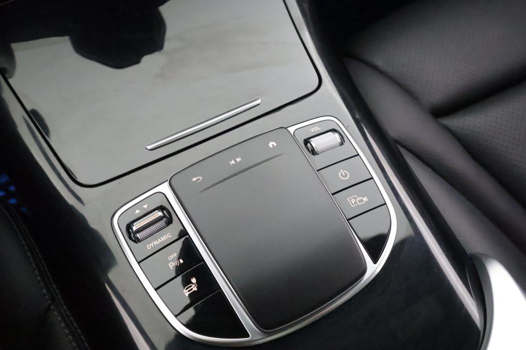 MERCEDES-BENZ EQC 2022