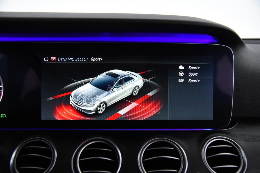 MERCEDES-BENZ E 2019