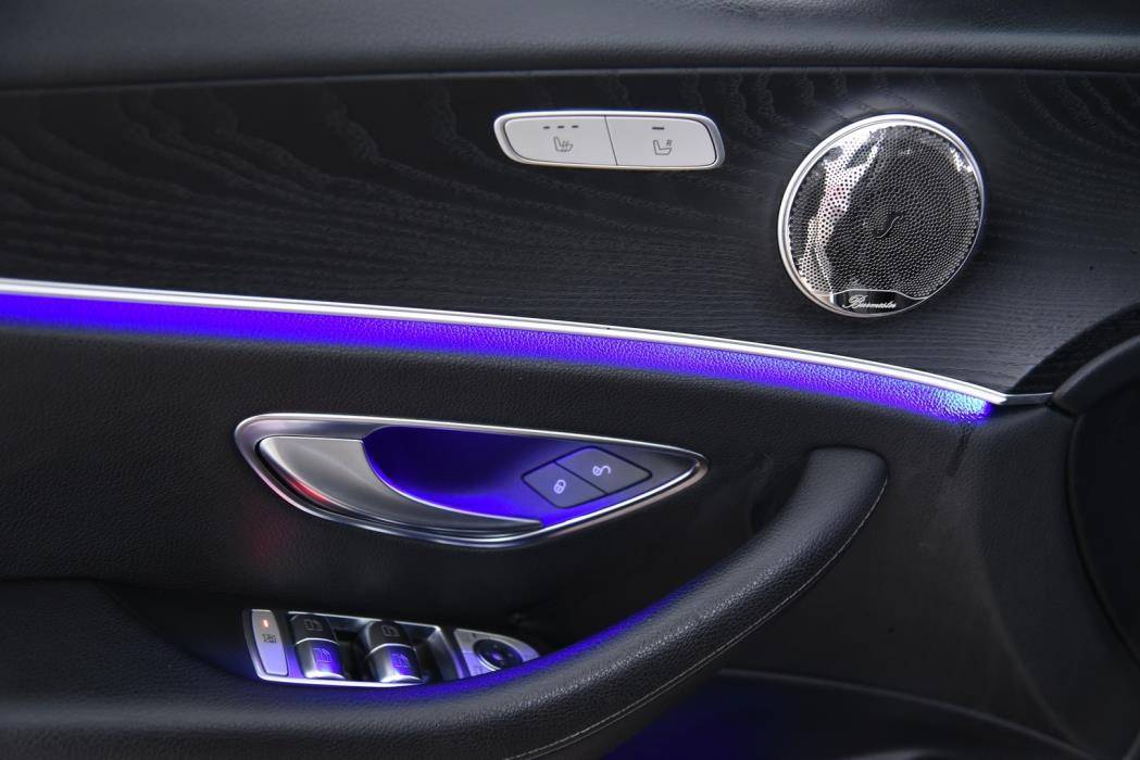 MERCEDES-BENZ E 2019