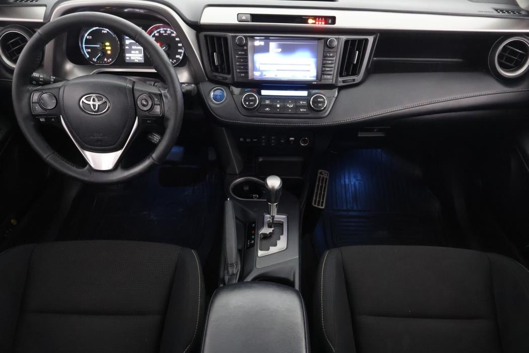 TOYOTA RAV4 2017