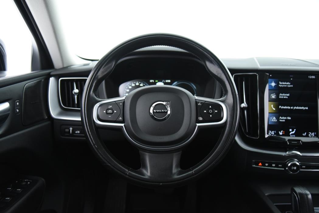 VOLVO XC60 2021