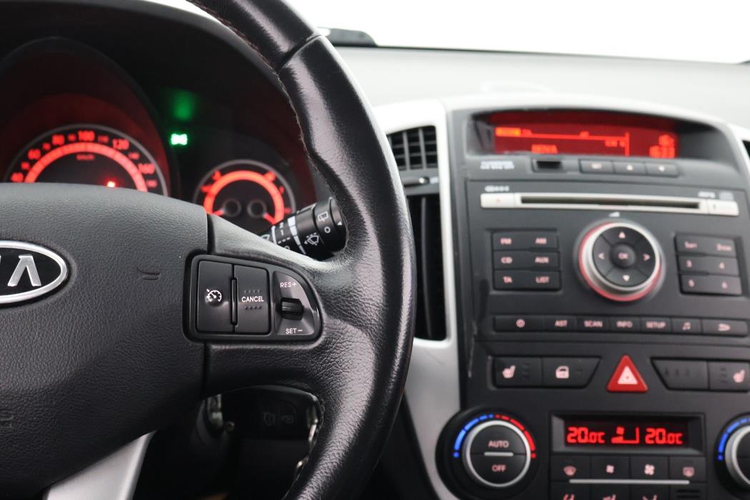 KIA CEE'D 2012