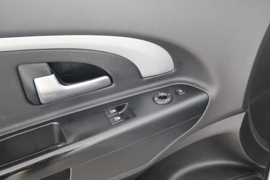 KIA CEE'D 2012