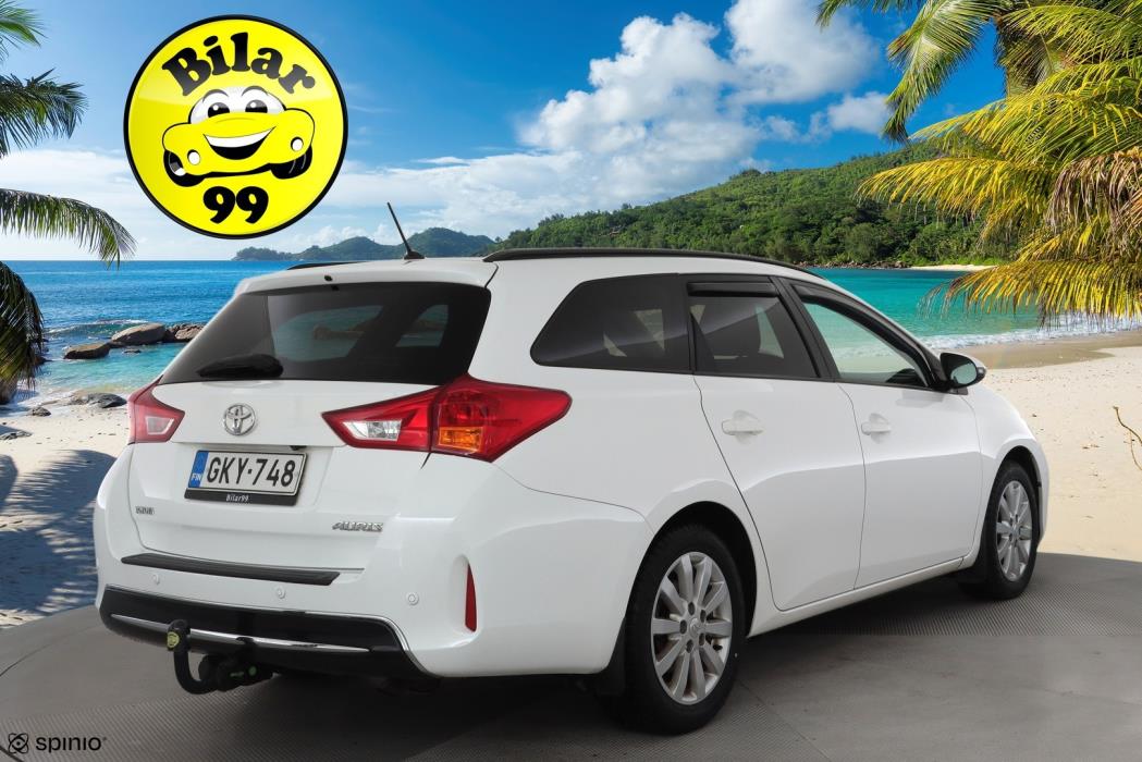 TOYOTA Auris 2014