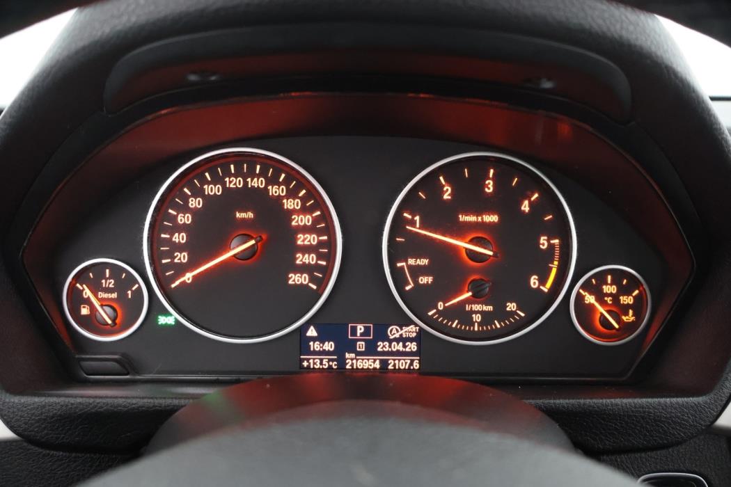 BMW 318 2014