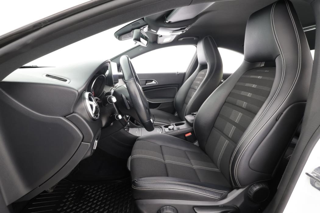 MERCEDES-BENZ CLA 2019