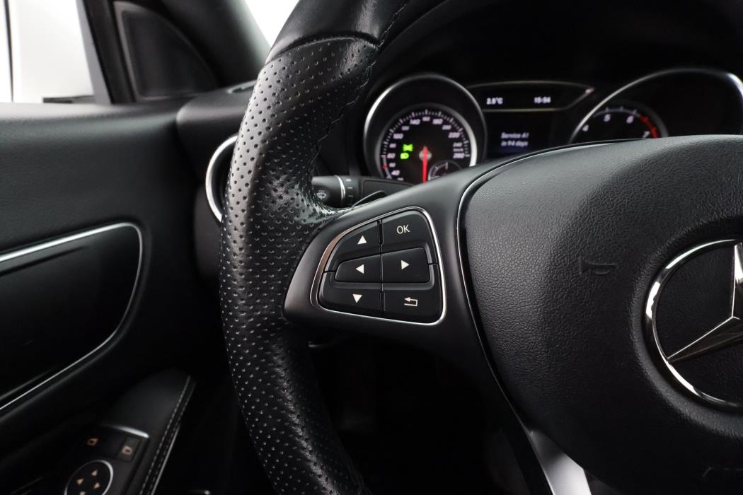 MERCEDES-BENZ CLA 2019