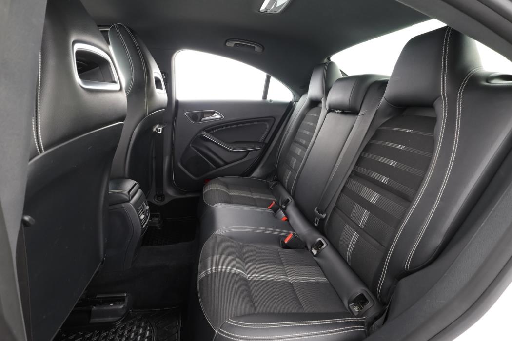 MERCEDES-BENZ CLA 2019