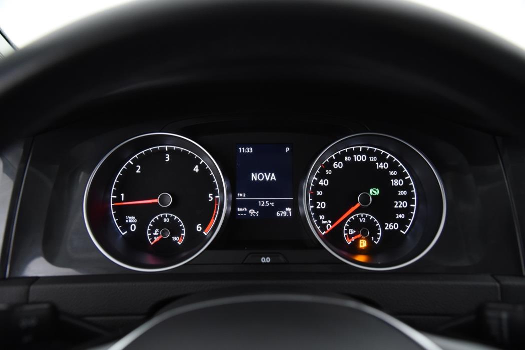 VOLKSWAGEN Golf 2018