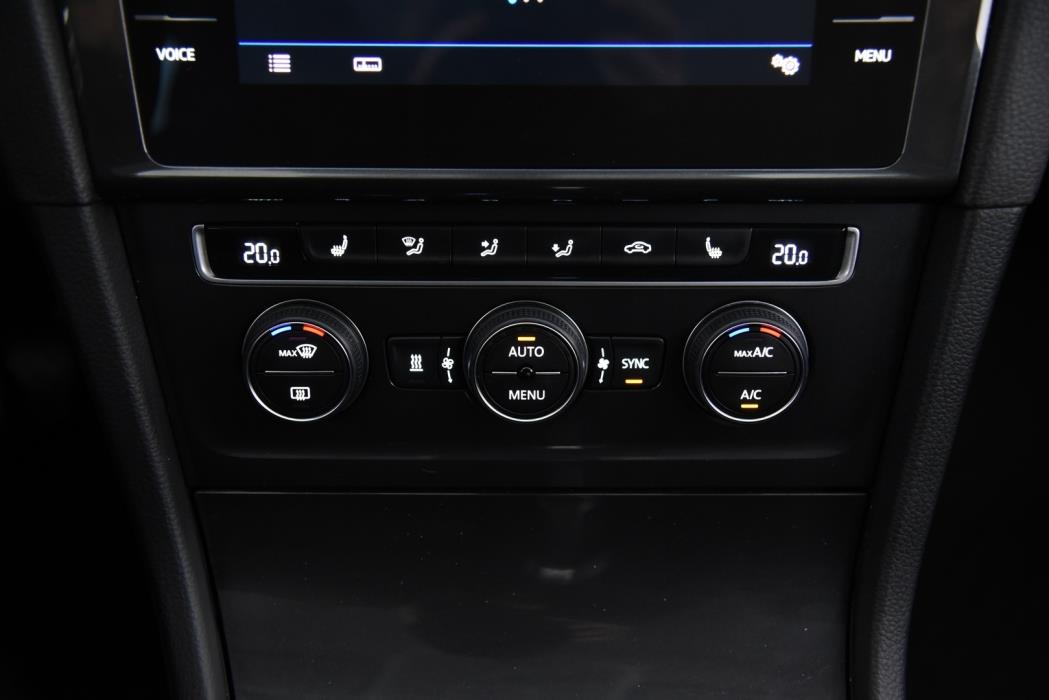 VOLKSWAGEN Golf 2018