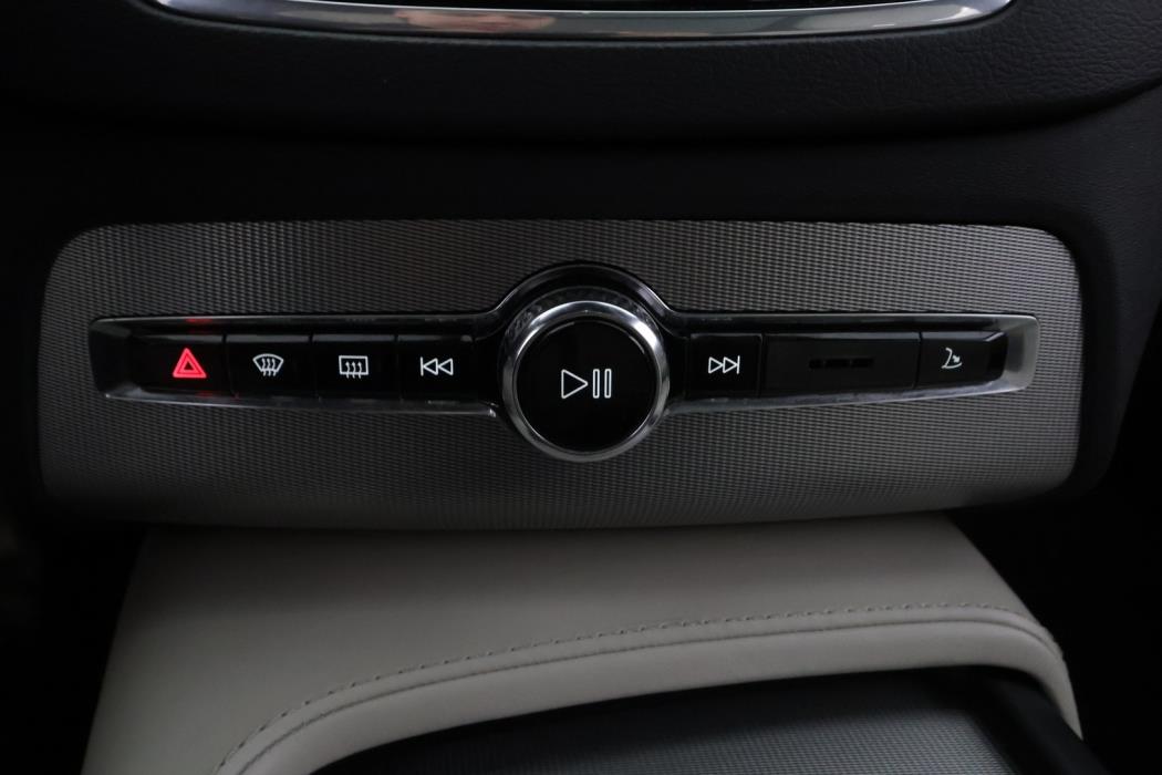 VOLVO XC90 2020