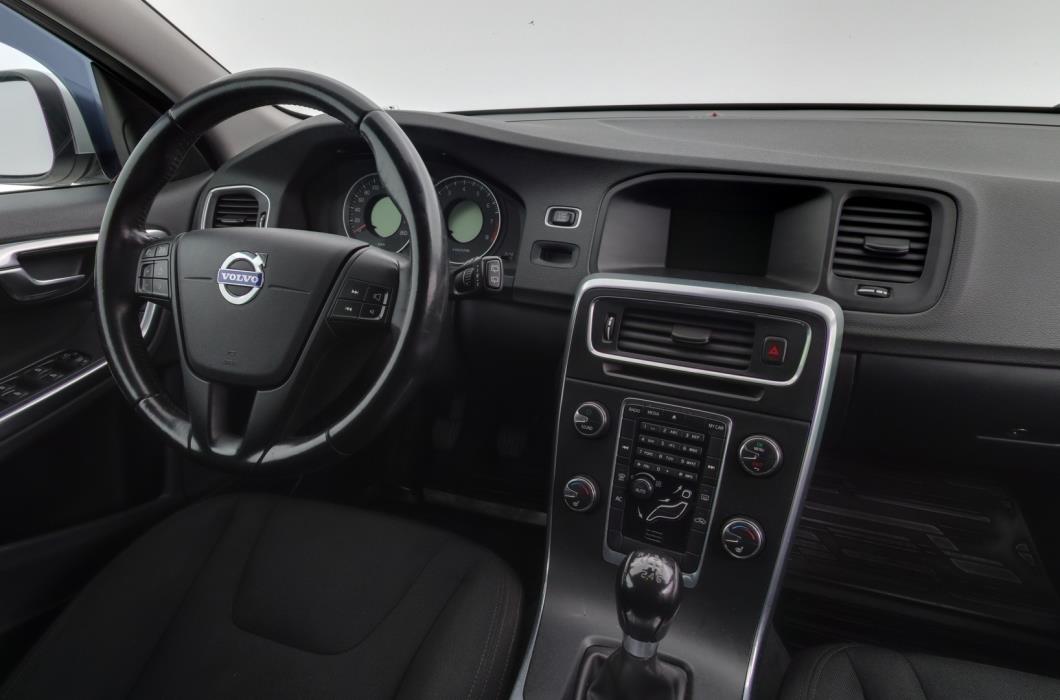 VOLVO V60 2012