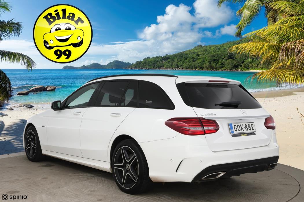 MERCEDES-BENZ C 2020