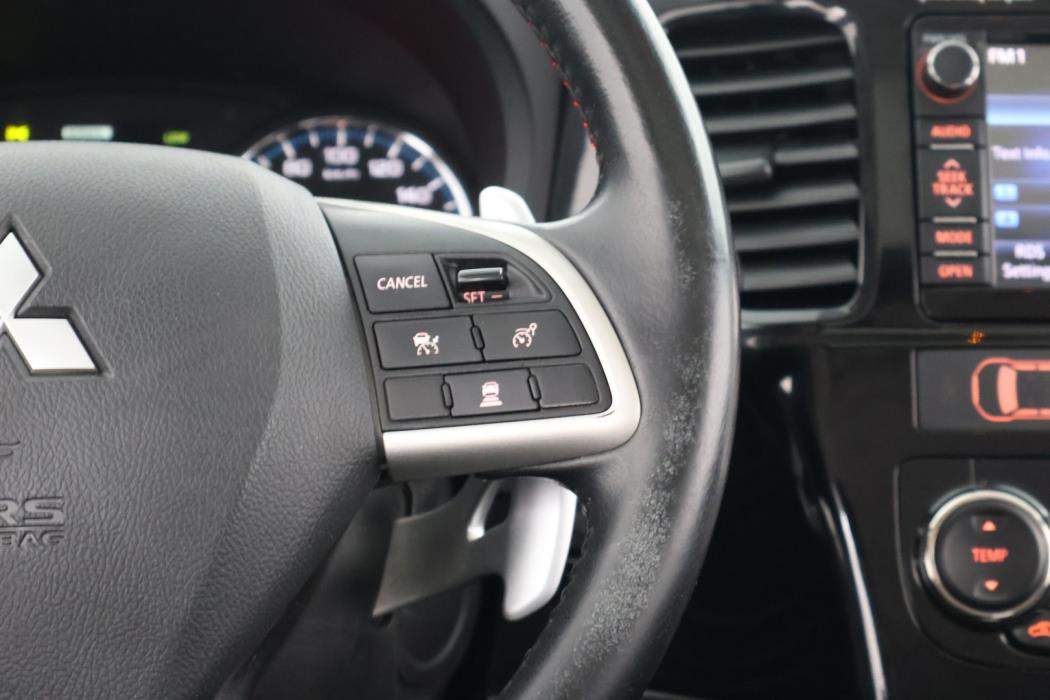 MITSUBISHI OUTLANDER PHEV 2015