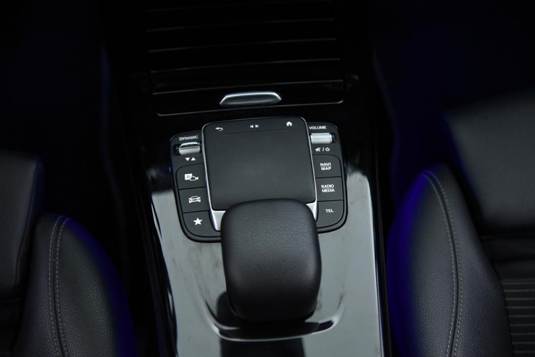 MERCEDES-BENZ CLA 2021