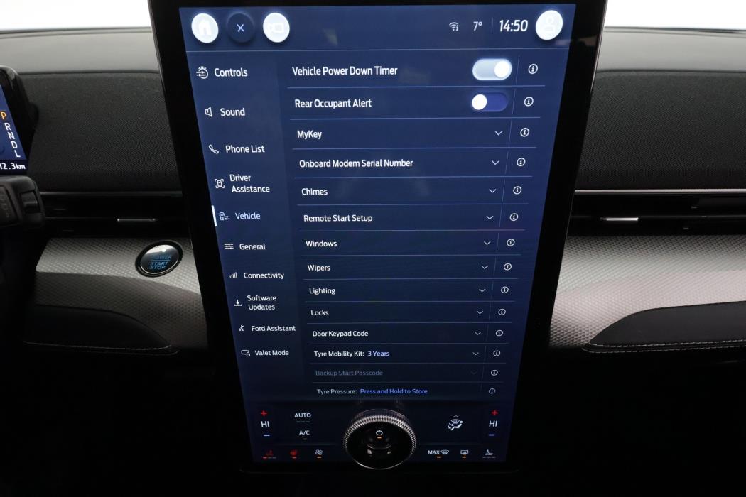 FORD MUSTANG MACH-E 2022