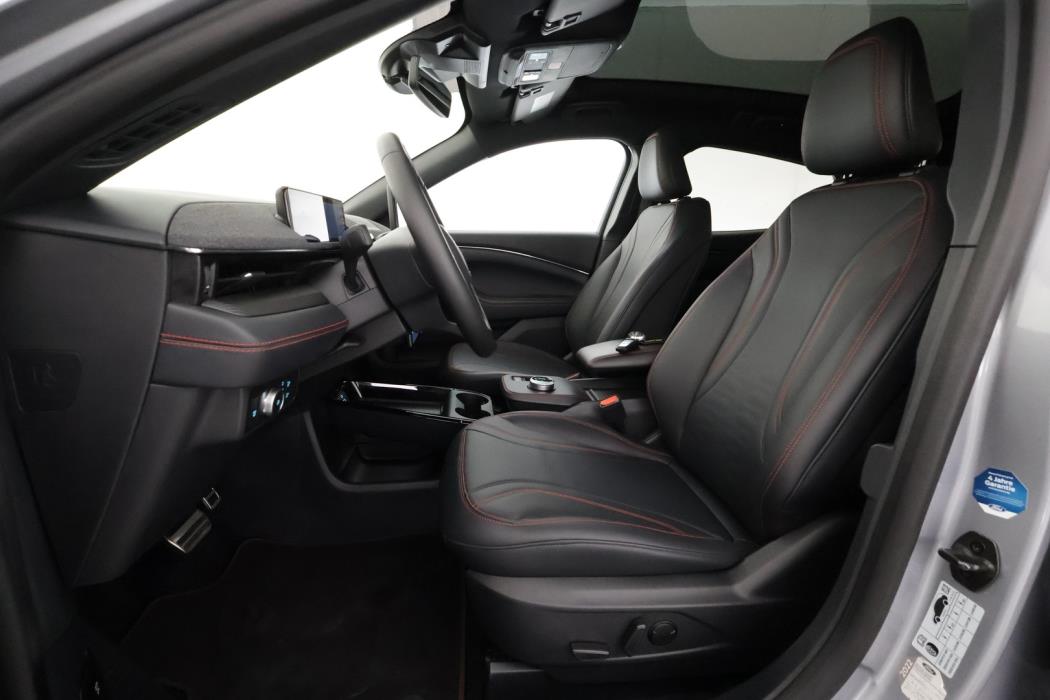 FORD MUSTANG MACH-E 2021
