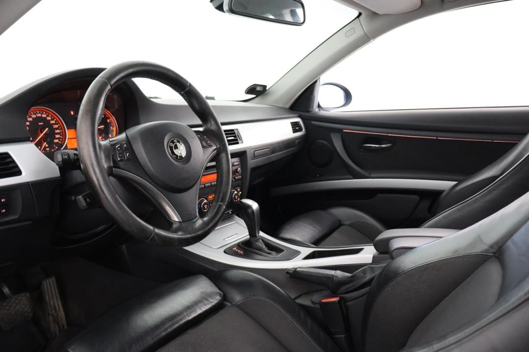BMW 325 2007