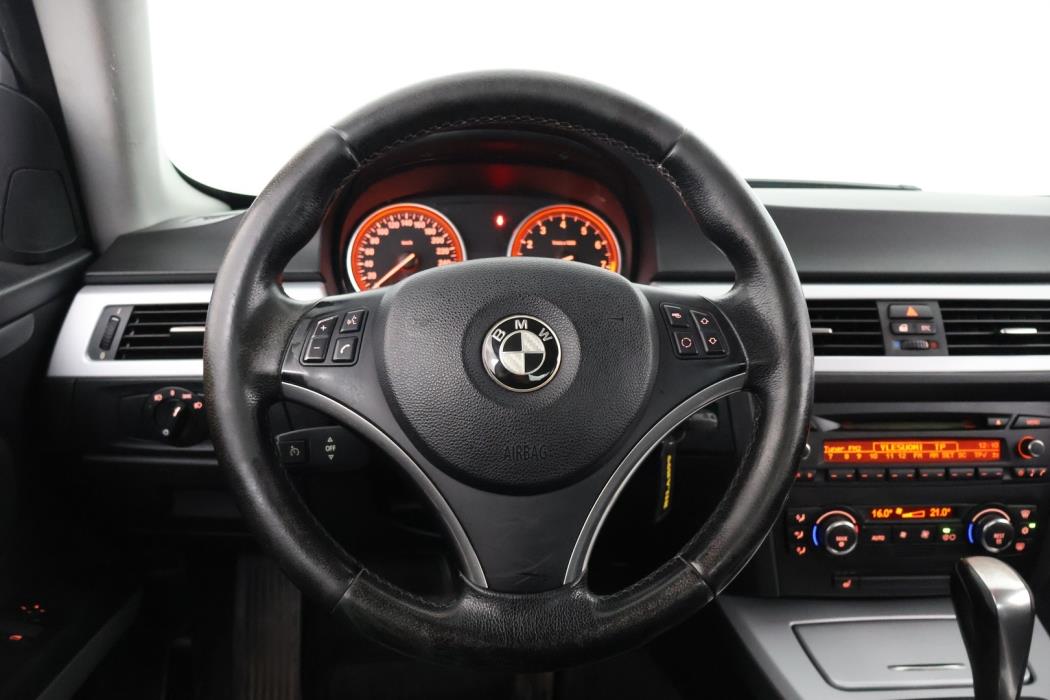 BMW 325 2007