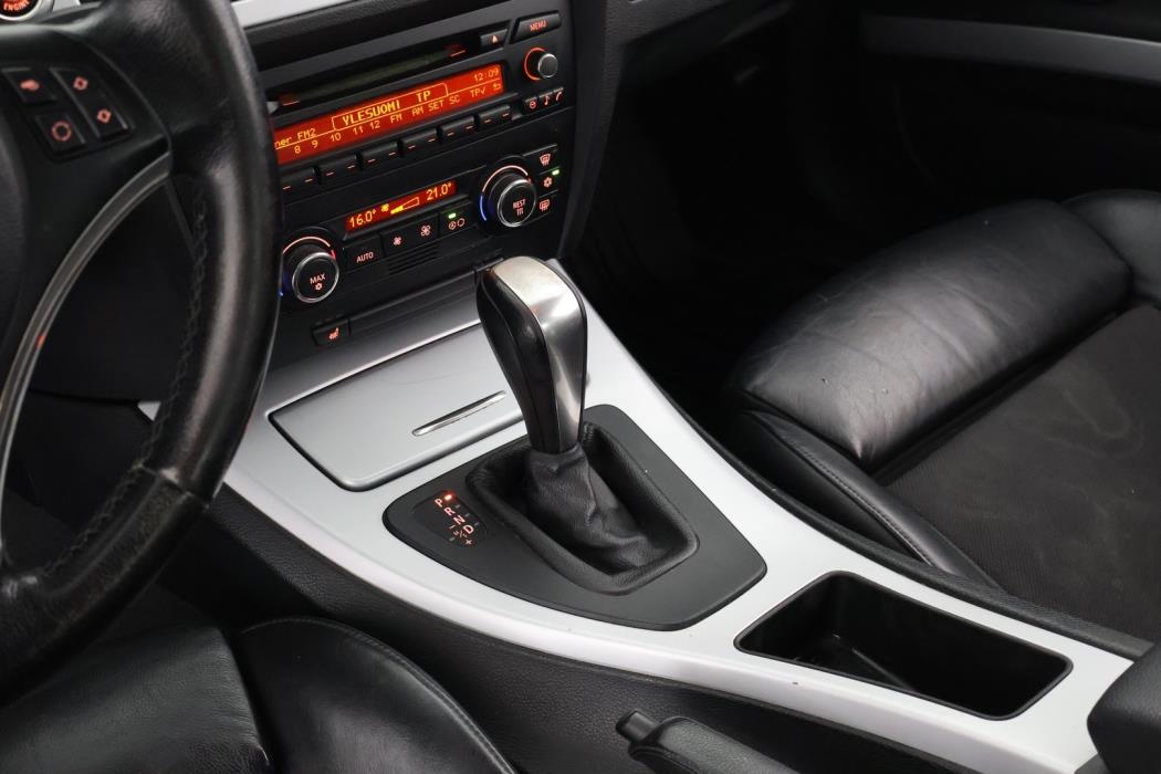 BMW 325 2007