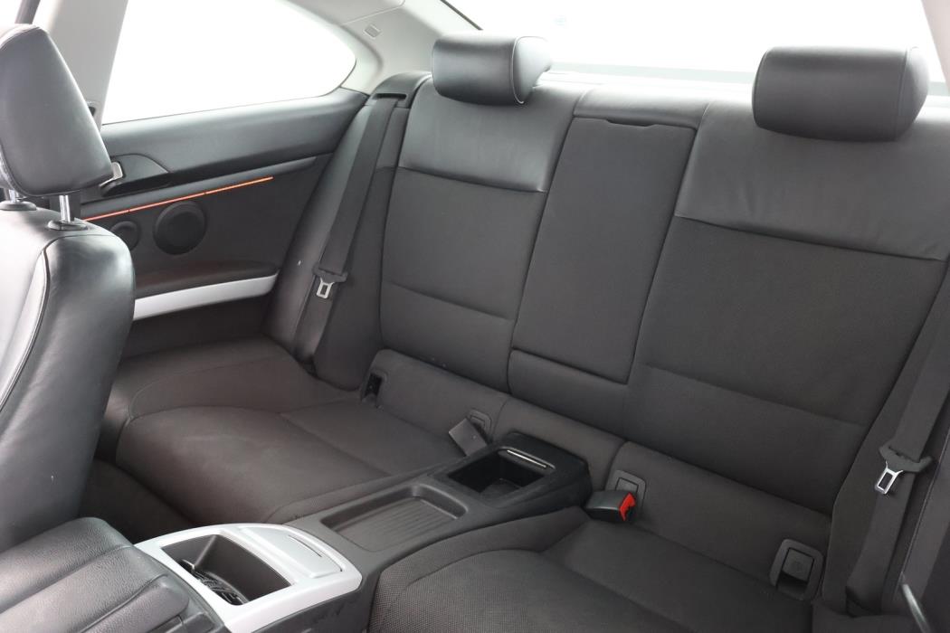 BMW 325 2007