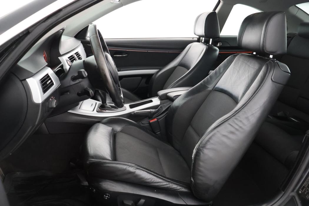 BMW 325 2007