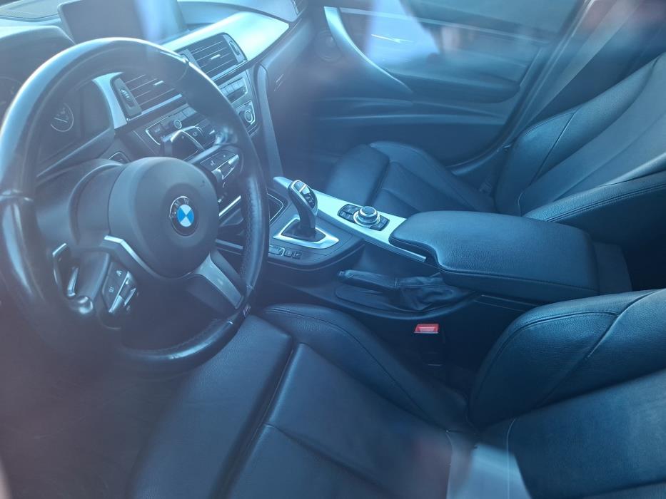 BMW 330 2013