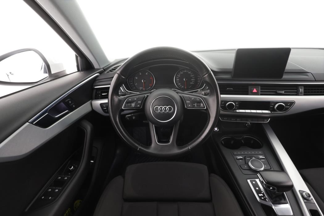 AUDI A4 2016