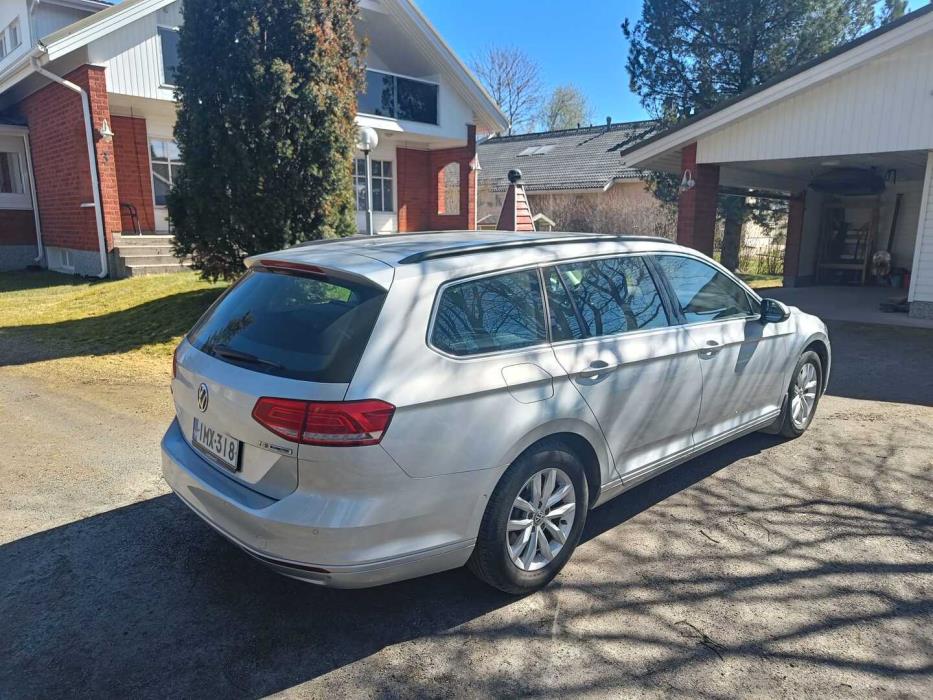 VOLKSWAGEN Passat 2016