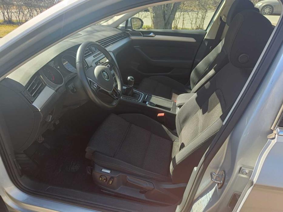 VOLKSWAGEN Passat 2016