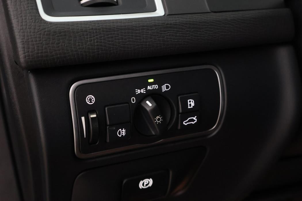 VOLVO XC60 2017