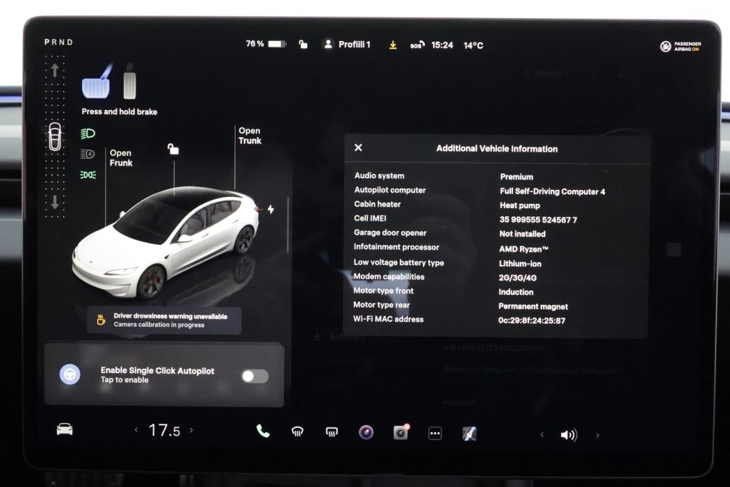 TESLA Model 3 2024