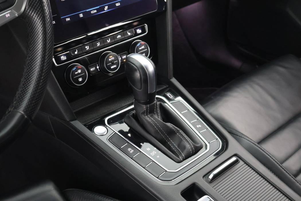 VOLKSWAGEN Passat 2020
