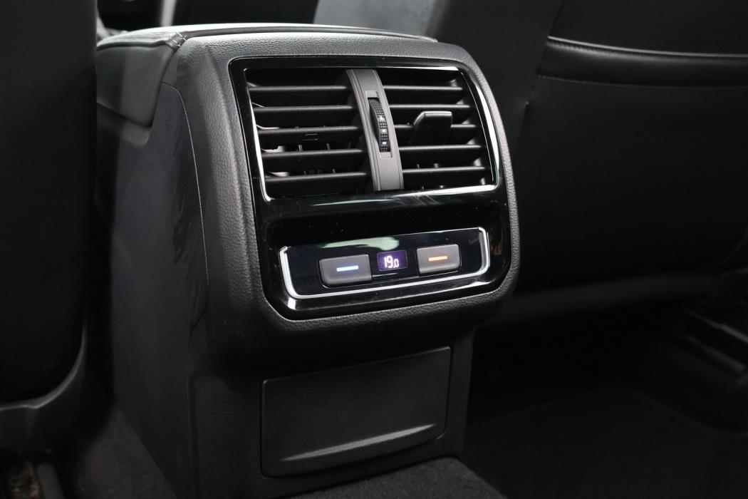 VOLKSWAGEN Passat 2020