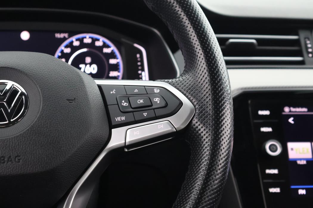 VOLKSWAGEN Passat 2020