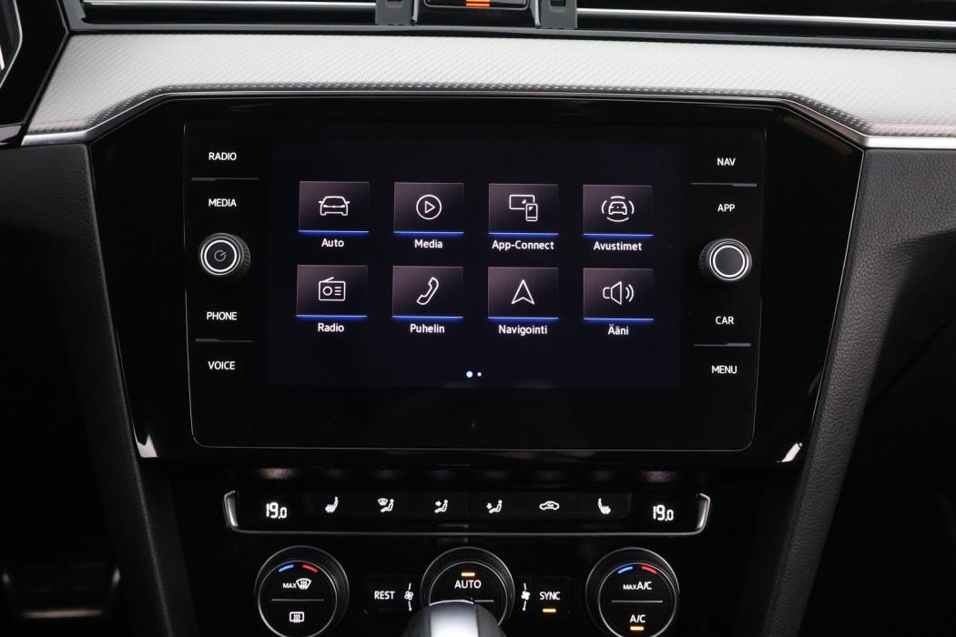 VOLKSWAGEN Passat 2020