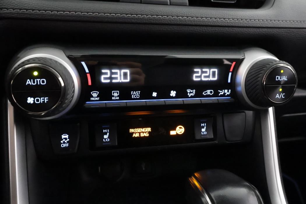 TOYOTA RAV4 2021
