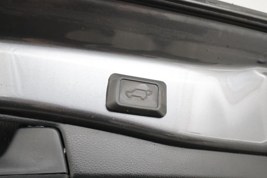 TOYOTA RAV4 2021